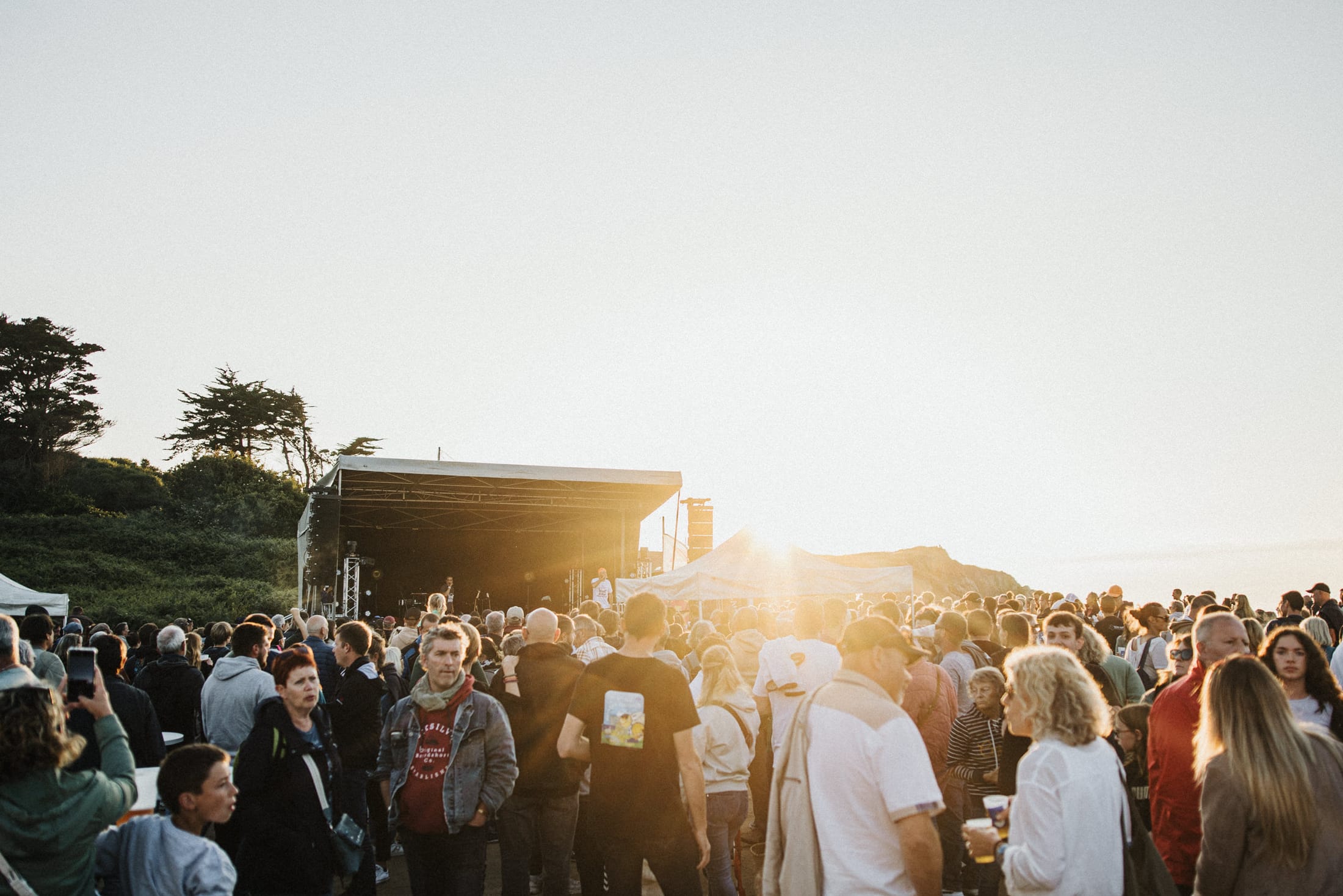 Image de l'édition 2024 de Fermanville en Scène festivaliers
